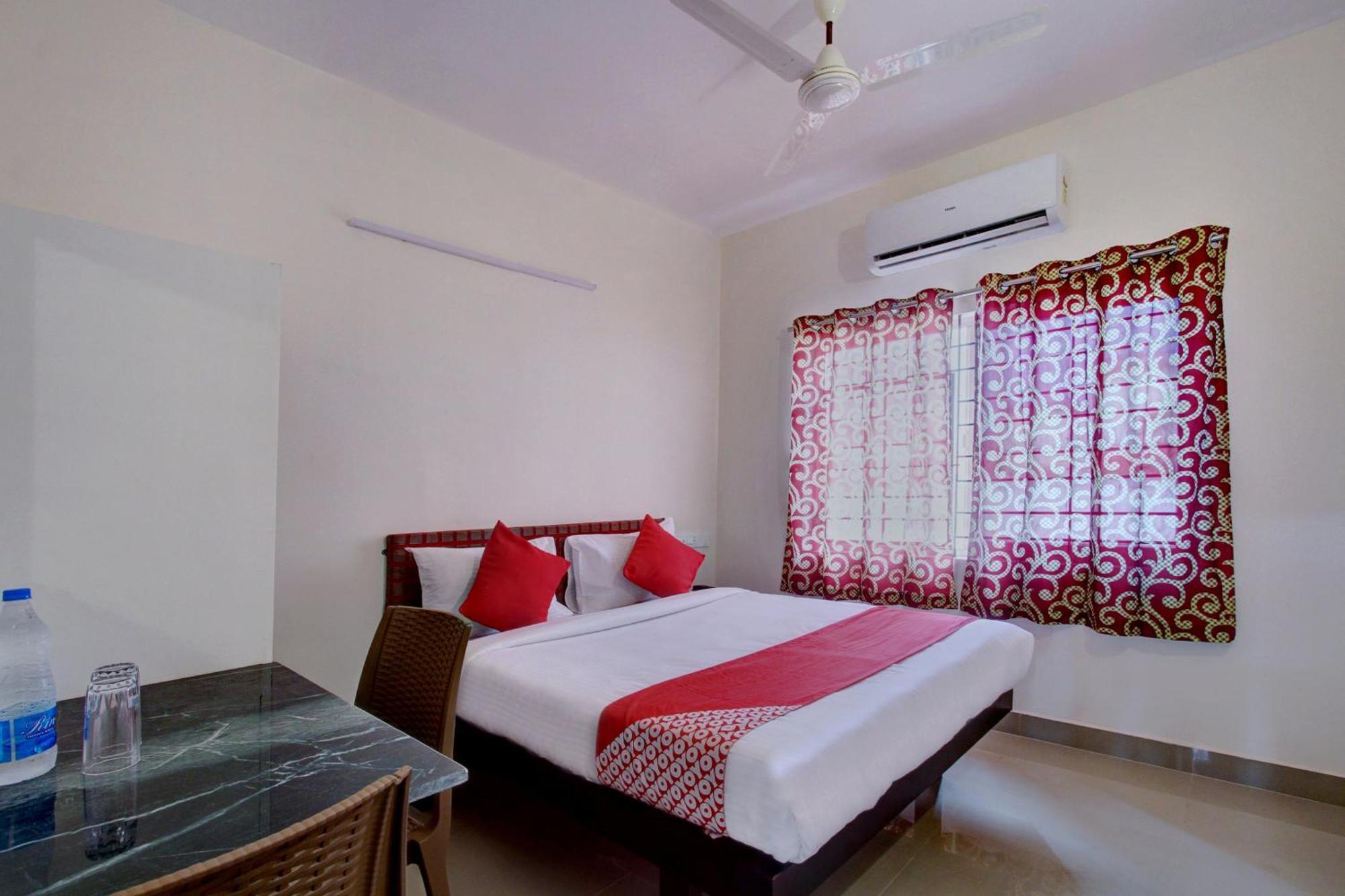 Hotel O Century Park Kasaragod Exterior photo