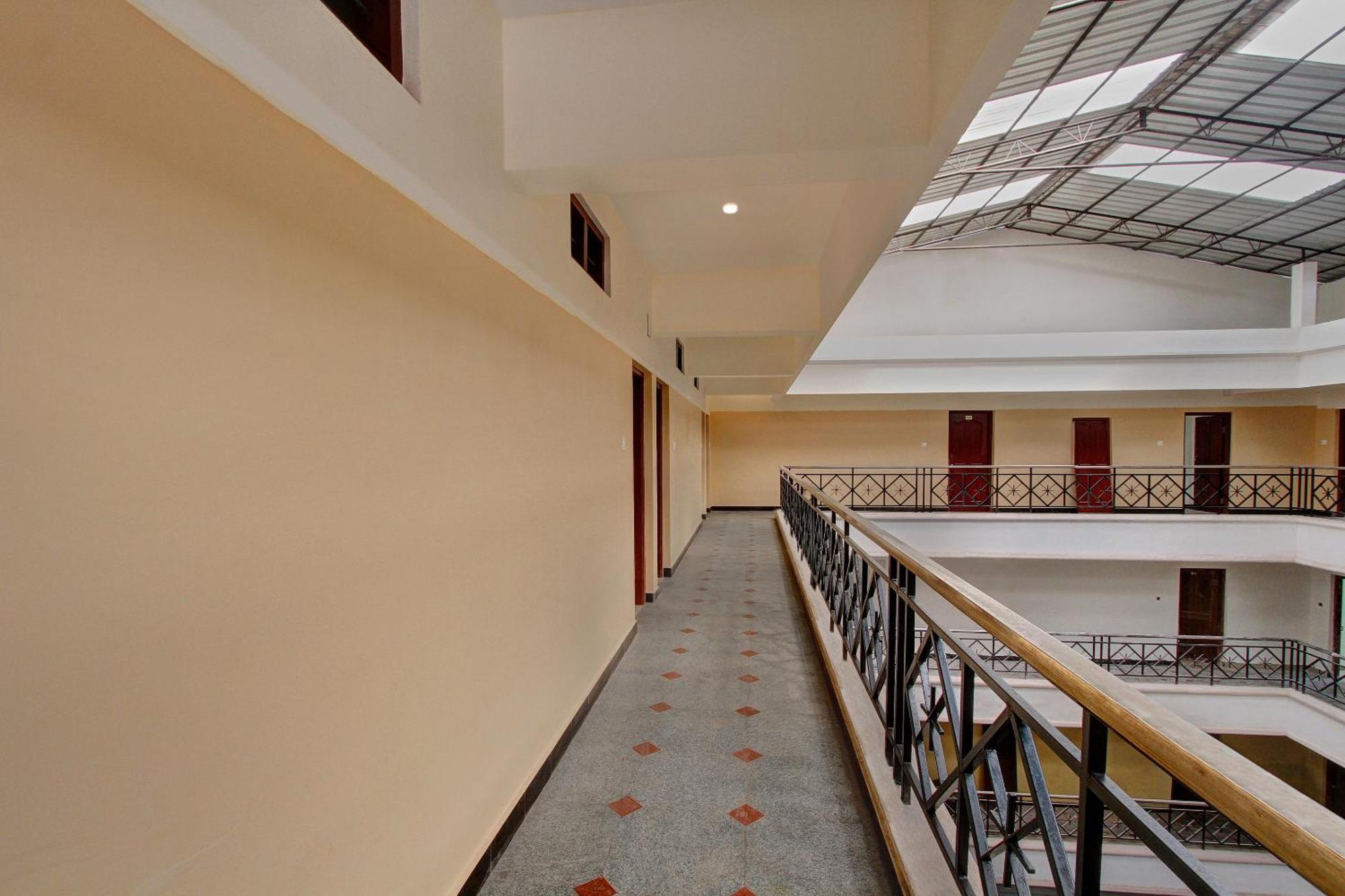 Hotel O Century Park Kasaragod Exterior photo